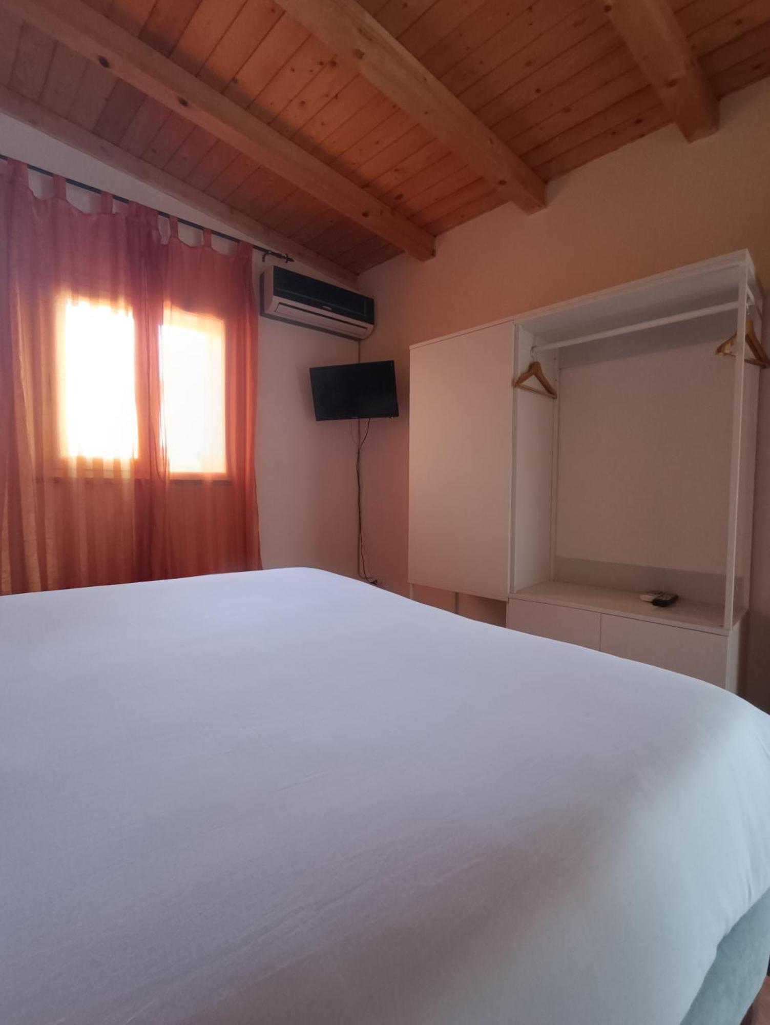 B&B Al Duomo Джарре Экстерьер фото
